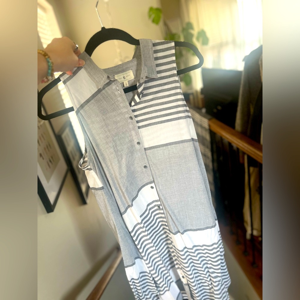 Lou & Grey Collared, Sleeveless Dress